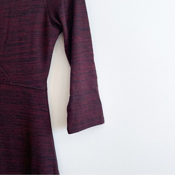 RW & CO. Sweater Knit Dress V-Neck Crossover Neckline Burgundy Black Women's S - Picture 3 of 11